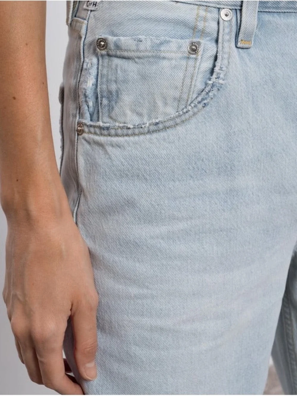 Citizens of humanity Dahlia blue jeans with logo patch Size 30 light wash